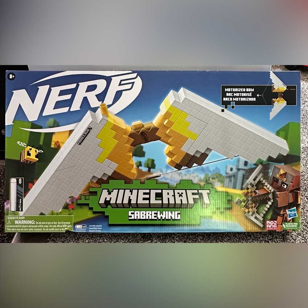 Nerf Minecraft Sabrewing Motorized Blaster Bow. Elite Darts, 8-Dart Clip